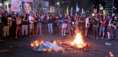 İsrailli g&ouml;stericiler, esir takası talebiyle protesto g&ouml;sterisi d&uuml;zenledi