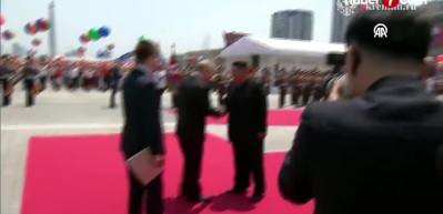 Kim Jong-un - Vladimir Putin heyetlerarası g&ouml;r&uuml;şme ger&ccedil;ekleştirdi