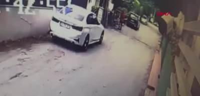 Bakırk&ouml;y'de temizlik g&ouml;revlisi bulduğu para dolu &ccedil;antayı polise teslim etti