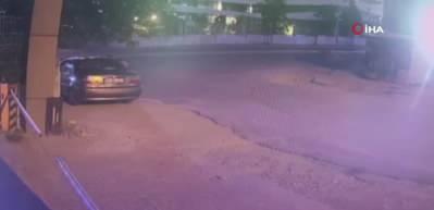 Gasp&ccedil;ılarla &ccedil;atışmaya giren emekli polisin vurulma anı kamerada