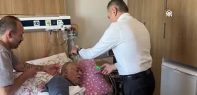 İngiltere'den tedavi için Trabzon'a gelen hastanın akciğerindeki kitle başarıyla alındı