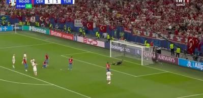 Almanya'da Cenk Tosun fişi b&ouml;yle &Ccedil;EK'ti