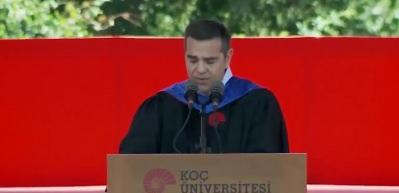 Ko&ccedil; &Uuml;niversitesi'nde 'Yunan' aşkı:  &Ccedil;ipras'tan 'Boyun eğme' mesajı!