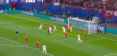 Merih Demiral'dan tarihe ge&ccedil;en gol!
