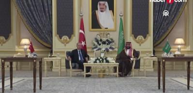 Suudi Arabistan y&ouml;n&uuml;n&uuml; T&uuml;rkiye&rsquo;ye &ccedil;evirdi! 60 milyar dolarlık teklif...