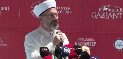 Diyanet İşleri Başkanı Erbaş, ailenin &ouml;nemine işaret etti