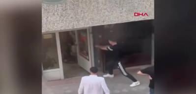 Zeytinburnu'ndaki cinayetin yeni g&ouml;r&uuml;nt&uuml;leri ortaya &ccedil;ıktı
