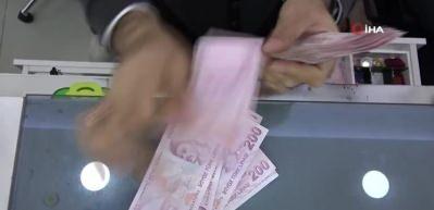 Emekliye ek zam farkının &ouml;denme tarihi belli oldu