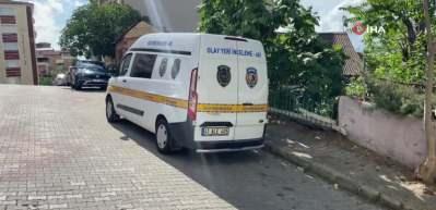 Mahalleli k&ouml;t&uuml; kokudan rahatsızdı: Sebebi ceset &ccedil;ıktı!