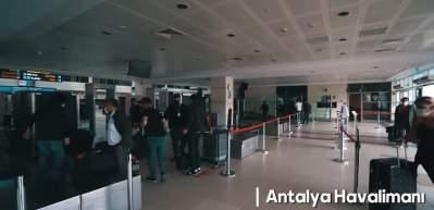 Antalya Havalimanı'ndan yeni rekor! Bakan Uraloğlu duyurdu