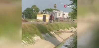 Bir baba kavga eden oğluna &ouml;yle bir ceza verdi ki! İşte şaşırtan o anlar!