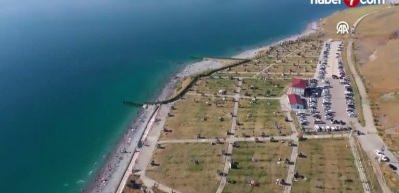 Uzmanından "suya balıklama atlamak &ouml;l&uuml;m ya da kalıcı felce yol a&ccedil;abilir" uyarısı