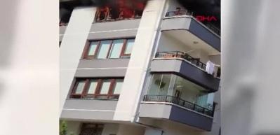 Y&uuml;reklerin ağza geldiği anlar! Alevlerin arasında kalan &ccedil;ocuğun &ouml;l&uuml;m kalım m&uuml;cadelesi kamerada!
