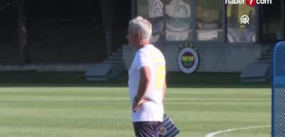 Fenerbah&ccedil;e'de Mourinho yeni transfer dahil 9 ismin &uuml;zerine &ccedil;izdi!
