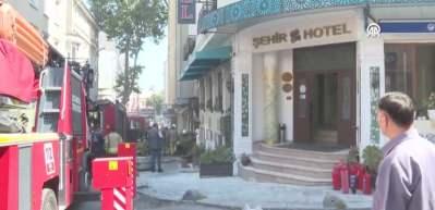 İstanbul'da korkutan yangın! 6 katlı otel alevlere teslim oldu