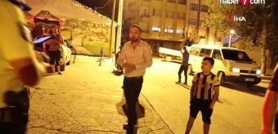 Aksaray'da direksiyon başında alkoll&uuml; yakalanan m&uuml;zisyenden ilgin&ccedil; s&ouml;zler: &Ccedil;ek, zaten meşhurum!