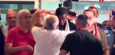 Galatasaray'da Zaha gerilimi: Okan Buruk biletini kesti!