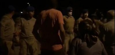 Feci olay! Tarlada uyuyan &ccedil;ocuk kamyonun altında can verdi!
