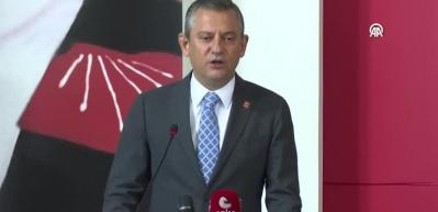 &Ouml;zg&uuml;r &Ouml;zel erken se&ccedil;im i&ccedil;in hazır olun mesajı verdi