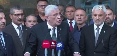 Dervişoğlu, İzmir &uuml;zerinden &Ouml;zg&uuml;r &Ouml;zel'e y&uuml;klendi