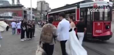 Taksim’de düğün fotoğrafı çektiren Çinli çift büyük ilgi gördü!