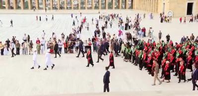 Yargıtay Başkanı &Ouml;mer Kerkez ve Yargıtay &uuml;yeleri, 2023-2024 adli yıl a&ccedil;ılışı nedeniyle Anıtkabir'i ziyaret etti.