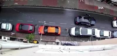 K&uuml;&ccedil;&uuml;k&ccedil;ekmece'de yabancı uyruklu şahısları kavgasına ortalık karıştı: 1 kişi &ouml;ld&uuml;