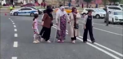 Narin G&uuml;ran'ın halasından Adli Tıp &ouml;n&uuml;nde ağıt..