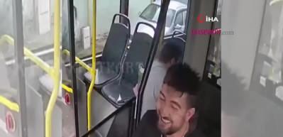 Sivas'ta yürekleri pamuk gibi yapan görüntüler! Otobüs şoförü bakın ne yaptı...