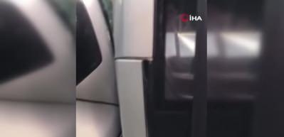 Avcılar'da metrob&uuml;s kazası: 2 yaralı