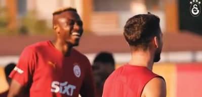 D&uuml;nya devinin yetenek avcısından Osimhen itirafı!