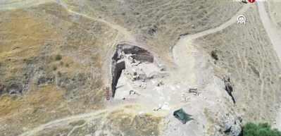 Yassıhöyük'te 6 bin yıllık şekillendirilmiş kafatası bulundu