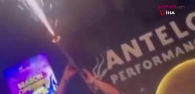Konya'da bir müzisyen klarnetiyle şov yapmak isterken kendini yaktı!