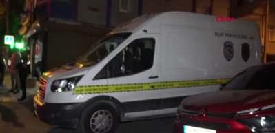 Avcılar'da binanın bodrumunda &ccedil;uval i&ccedil;erisinde iki lav silahı bulundu
