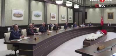 Başkan Erdoğan: Genel Başkan Yardımcılarında ve kabinede değişiklik olabilir