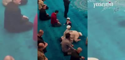 Eğitim ailede başlar! "Ailene namaz kılmayı emret! Kendin de namaza dört elle sarıl"