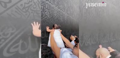 Küçük bebeğin Kâbe'ye kafasını yasladığı anlar görenlerin kalbini ısıttı! "Küçük melek"