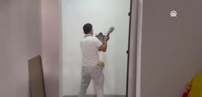 Şaka değil gerçek! Kapısına duvar örüp evini başkasına satmışlar