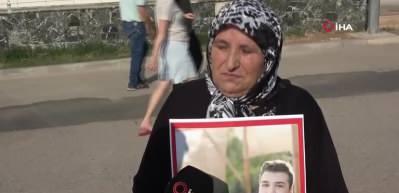 Karısı ve &ccedil;ocuğunu &ouml;ld&uuml;r&uuml;p kendisinin mağdur olduğunu s&ouml;yledi