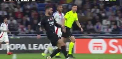 T&uuml;rk takımlarının başarısı UEFA'nın da dikkatini &ccedil;ekti! Haftanın 11'ine T&uuml;rkiye'den 3 isim girdi