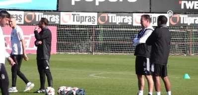 Beşiktaş'ta Sakatlık Endişesi: &Uuml;&ccedil; Futbolcu Galatasaray Ma&ccedil;ında Yok