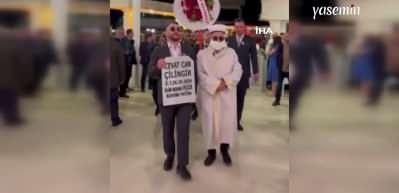 Trabzon'da enteresan bir d&uuml;ğ&uuml;n: Mezar taşı ve imam getirdiler