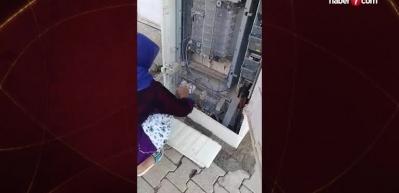 Ev hanımı kaçak elektrik uzmanı oldu!