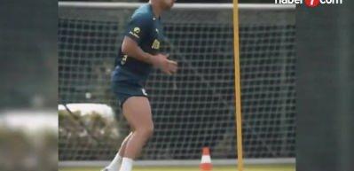 Fenerbah&ccedil;e'den İrfan Can Kahveci a&ccedil;ıklaması: Avrupa ma&ccedil;ında yok!