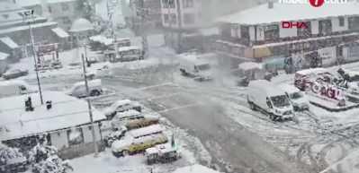 Kar kapıda meteoroloji yılın ilk karı i&ccedil;in tarih verdi