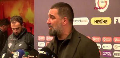 Arda Turan'dan Okan Buruk'a tepki