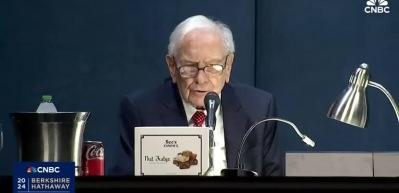 Warren Buffett, 94 Yaşında vasiyetini a&ccedil;ıkladı: Servetinin y&uuml;zde 99,5'ini hayır kurumlarına bağışladı