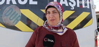 Hataylı Ayşe Özgün 13 yıldır servis şoförlüğü yaparak geçimini sağlıyor