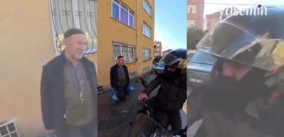 Yokuş çıkmaya çalışan yaşlı adama yardım eden motorcu: "İyi insanlar iyi ki varlar"
