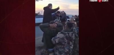 Suriye'den sıcak g&ouml;r&uuml;nt&uuml;ler: Su&ccedil;a karışmayan rejim askerlerine tek tek tahliye